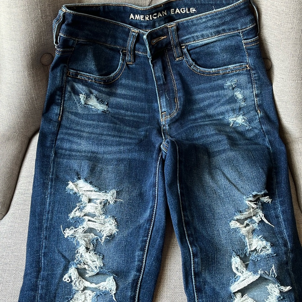 AE High Rise Jegging Size 2 short excellent condition
